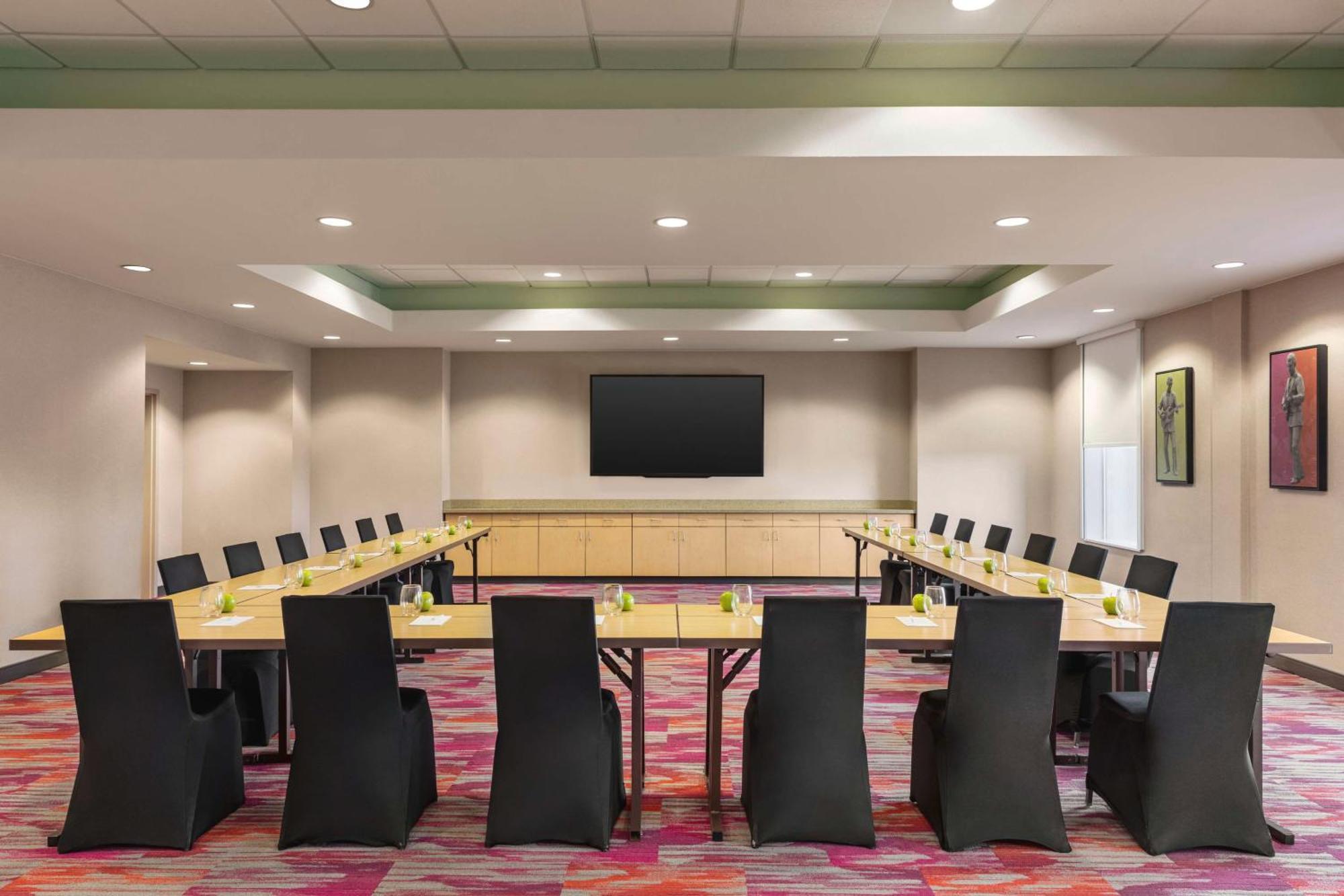 Home2 Suites By Hilton Lubbock Esterno foto
